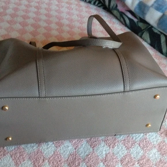 Elegant Tory Burch Gray Tote Bag - Picture 4 of 5